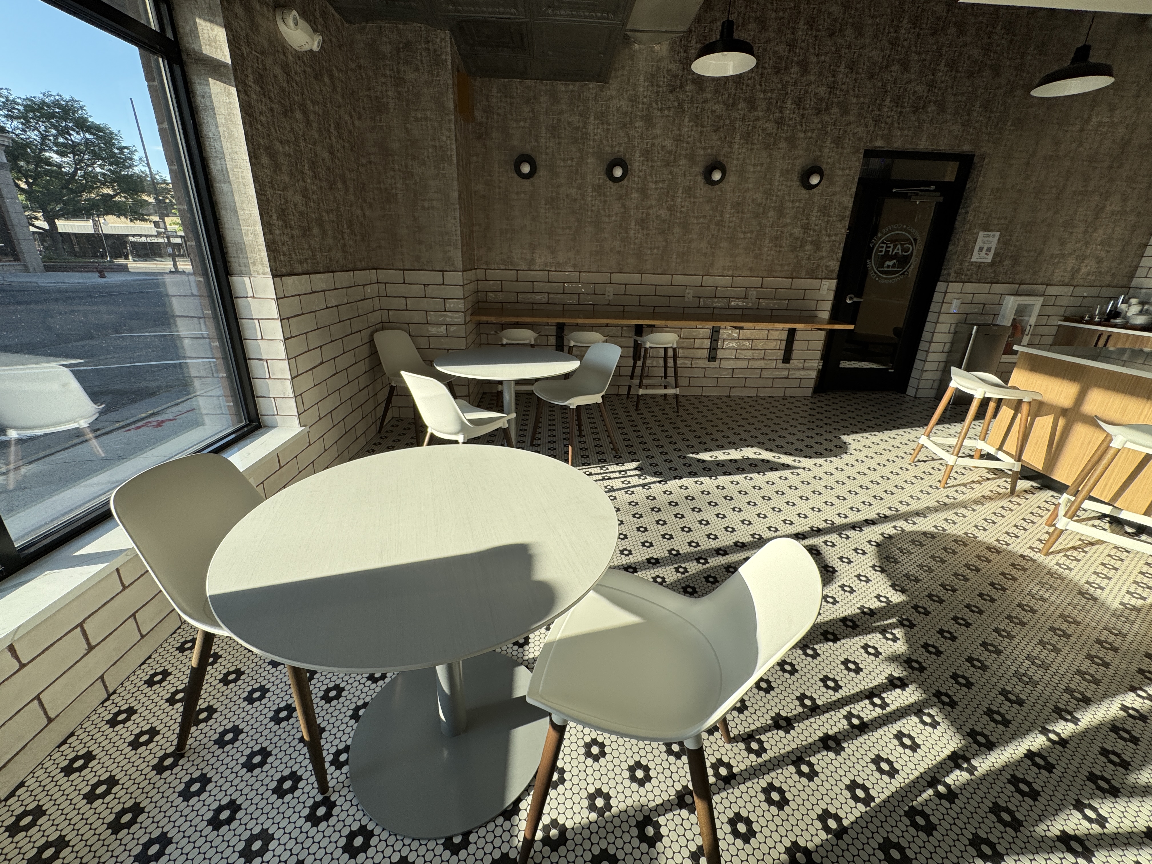Modern Chic Meet Up Space